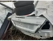 Крышка багажника на Mercedes W211